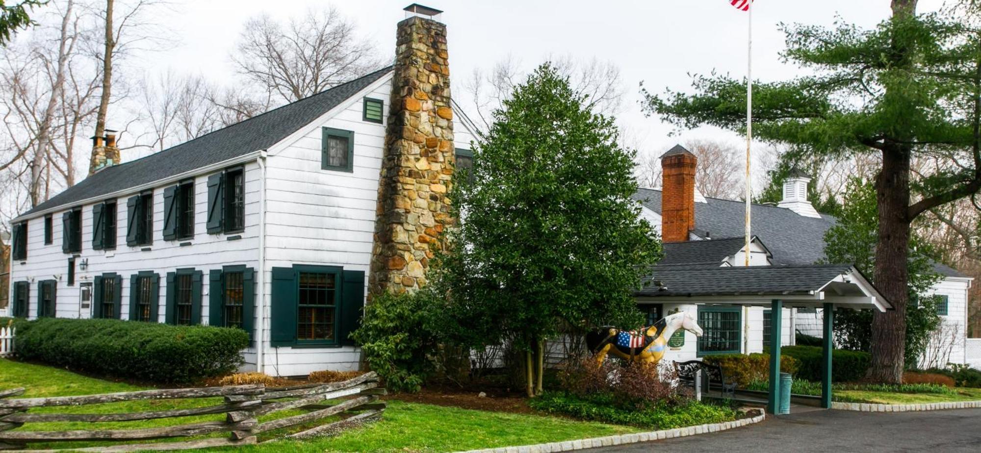 The Olde Mill Inn Basking Ridge Bagian luar foto
