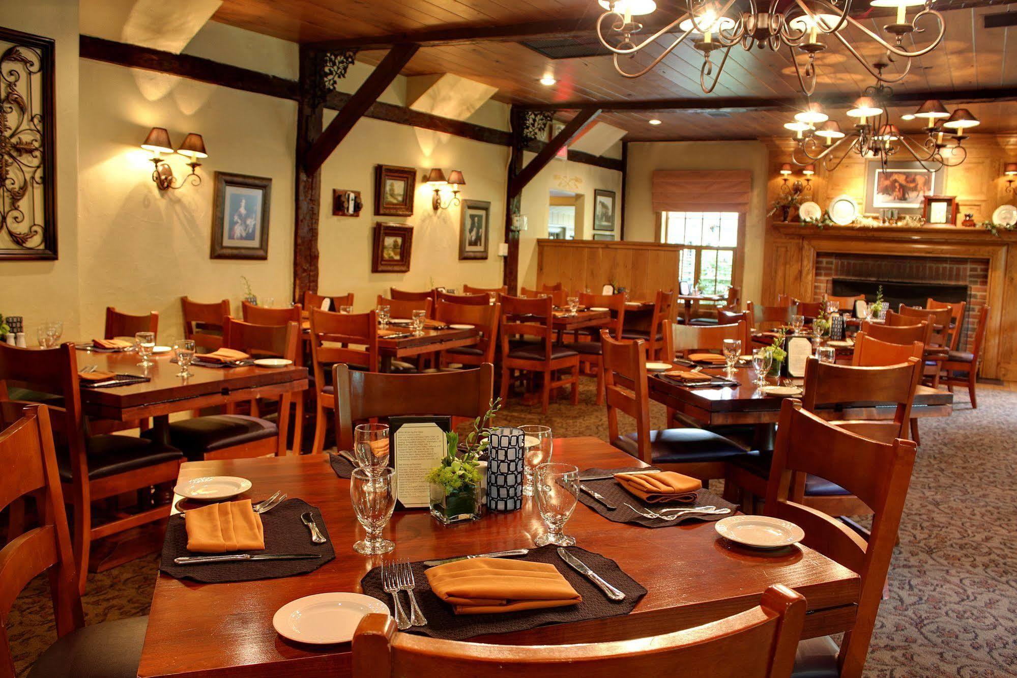 The Olde Mill Inn Basking Ridge Restoran foto